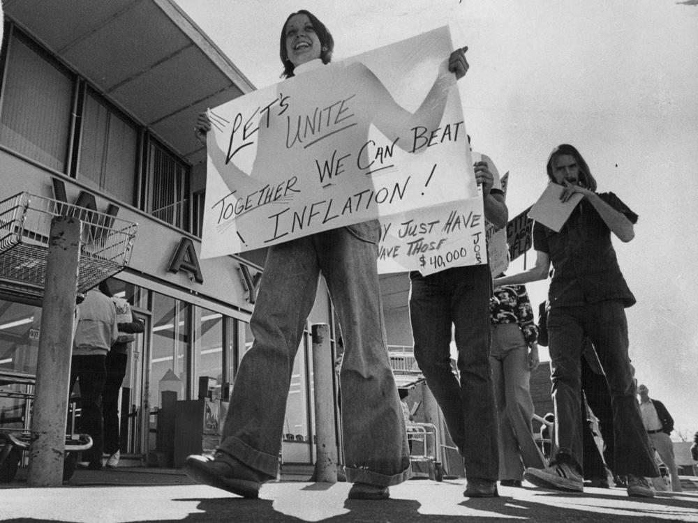 Members of Citizens Against Inflation picket a Denver supermarket in 1974. They asked shoppers to sign petitions calling for a rollback of prices as one method of combating inflation.