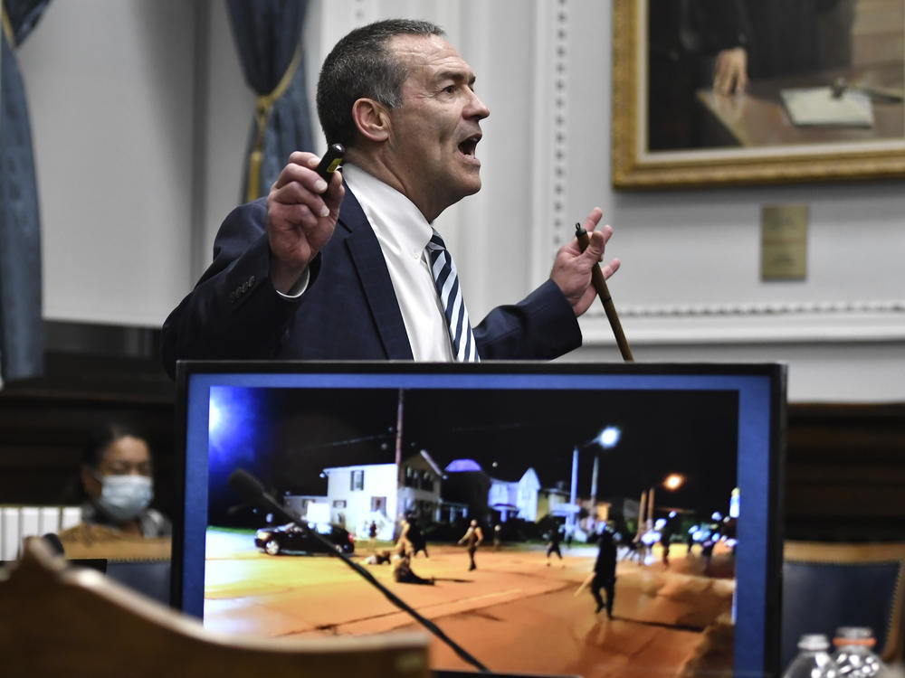 Mark Richards, Kyle Rittenhouse's lead attorney, gives his closing argument during Rittenhouse's trial at the Kenosha County Courthouse in Kenosha, Wis., on Nov. 15, 2021.