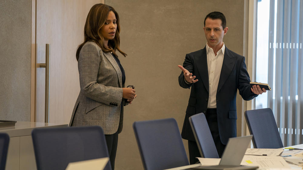 Lisa (Sanaa Lathan) and Kendall (Jeremy Strong) find themselves at odds, and you can tell from Lisa's face that she's about done.