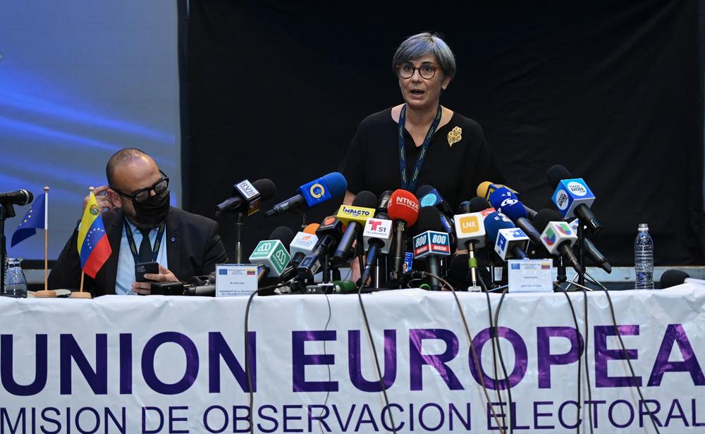 The chief of the European Union observer mission in Venezuela, Isabel Santos, speaks to reporters in Caracas on Nov. 23. Santos said that irregularities were identified in the elections for governors and mayors although there were 