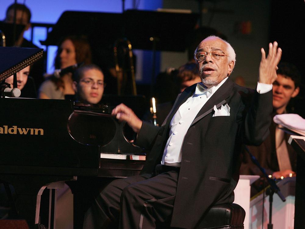 Jazz musician Barry Harris performing at the Henry Fonda Theatre in 2006.