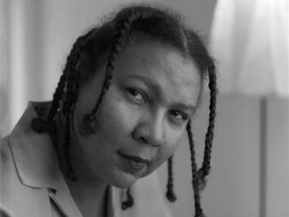 Author and cultural critic bell hooks poses for a portrait on Dec. 16, 1996, in New York City.