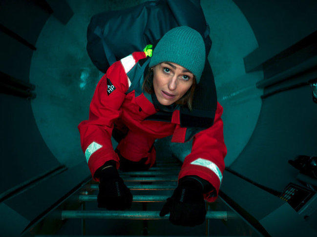 Det. Chief Inspector Amy Silva (Suranne Jones) chases down a murderer on <em>Vigil</em>.