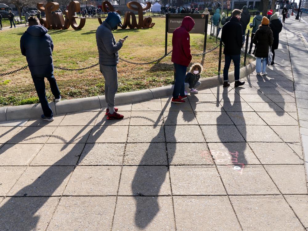 A line forms at a walk-up COVID-19 testing site last week at Farragut Square, just blocks from the White House.