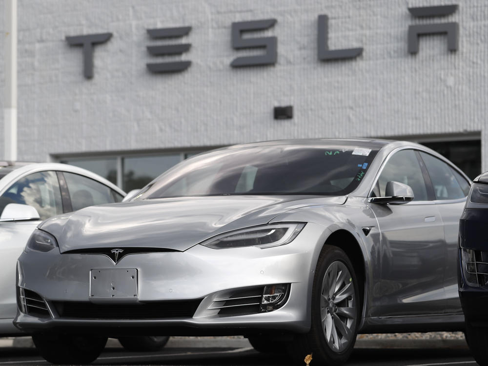 Tesla reported 475,318 vehicles — 356,309 Model 3 and 119,009 Model S — are subject to the recalls, according to documents filed with the National Highway Traffic Safety Administration.