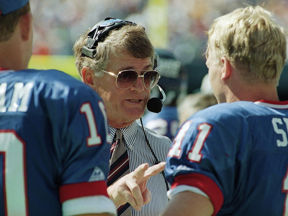 Dan Reeves, former coach of the New York Giants, Denver Broncos and Atlanta Falcons died at 77 Saturday. With a career spanning 39 years, he was one of the most successful coaches in NFL history.