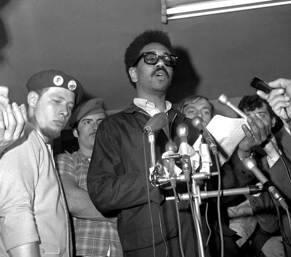 Rush reads a statement on June 4, 1969, during a news conference following a raid on the Chicago Black Panther headquarters by FBI agents.