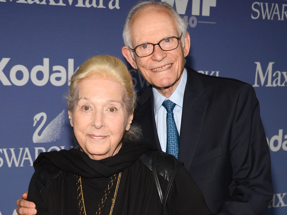 Marilyn Bergman (L) with her husband and partner in lyric-writing, Alan Bergman (R)