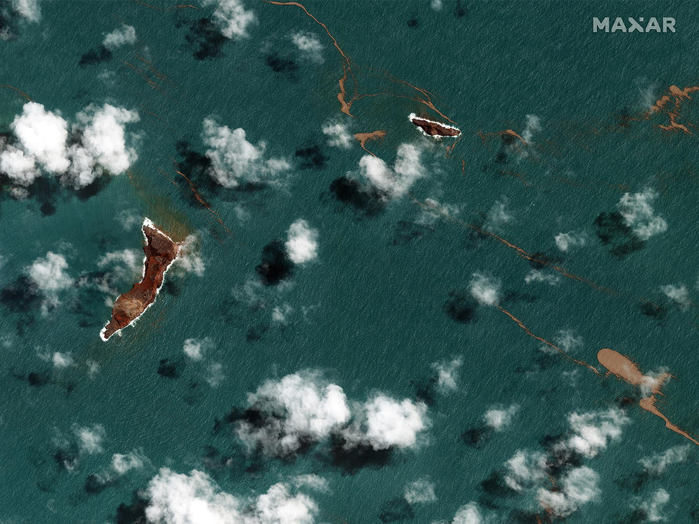 The island of Hunga Tonga Hunga Ha'apai, as imaged by satellites on January 6, 2022 (left) and January 18 (right). It was obliterated in the eruption, which scientists estimate was 10 megatons in size.