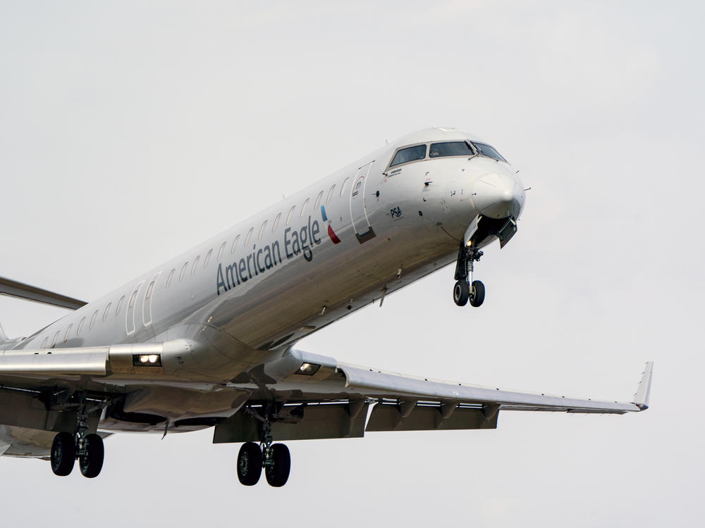 Planes that remain subject to flight restrictions around 5G cell phone towers are disproportionately smaller jets flown by regional airlines.