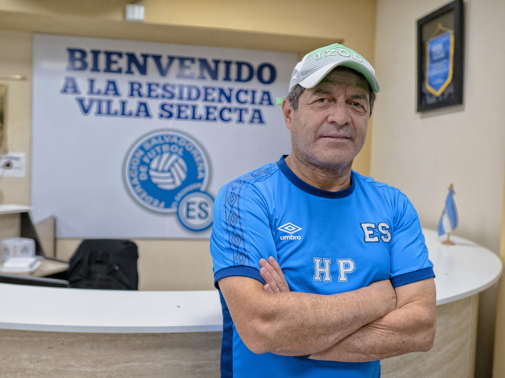 Hugo Pérez, the head coach for the El Salvador men's national soccer team, is a National Soccer Hall of Famer in the United States and was part of the 1994 World Cup U.S. team.