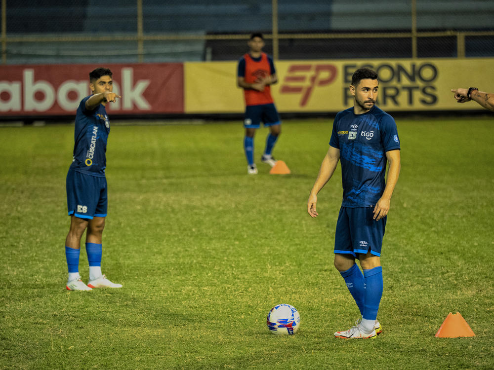 Alex Roldan (right), captain of the Salvadoran men's national soccer team, during practice at the Cuscatlán Stadium in San Salvador, El Salvador, on Tuesday, where they will play against Canada on Wednesday. The game is part of the Americas regions' CONCACAF qualifying matches for the 2022 World Cup in Qatar.