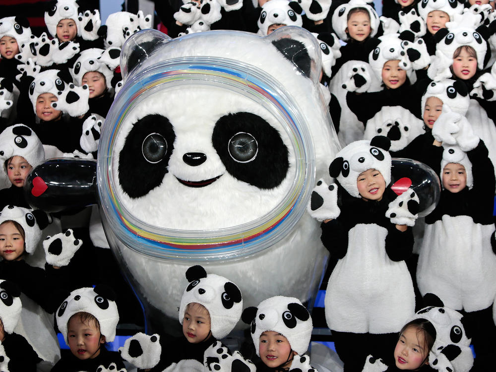 The mascot of the 2022 Olympic Winter Games, Bing Dwen Dwen, made his debut in 2019 at the Shougang Ice Hockey Arena in Beijing.