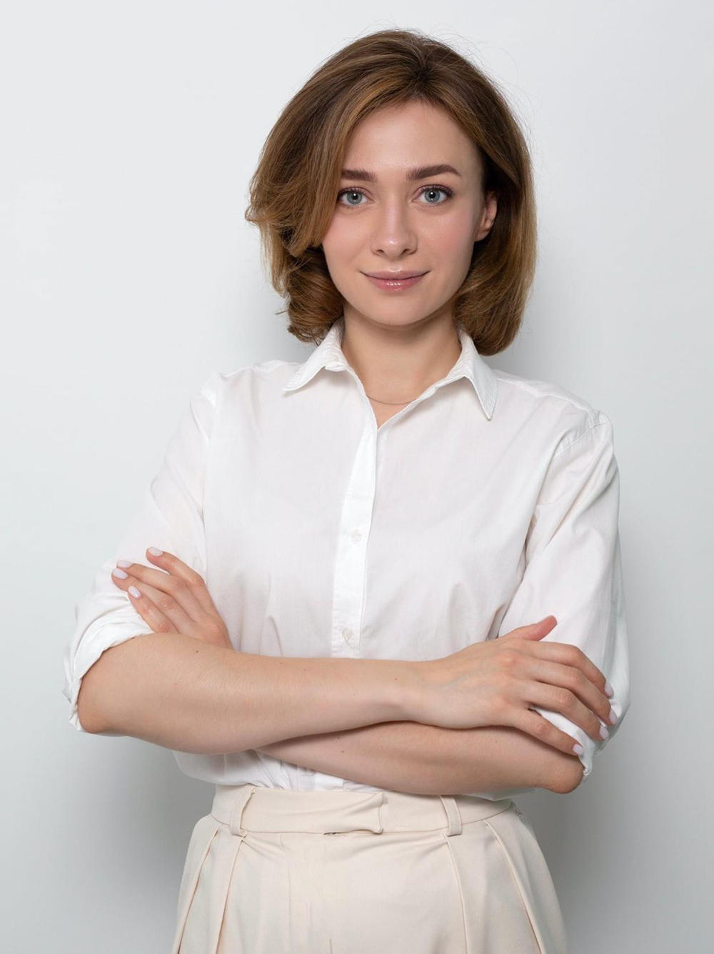 Dr. Aleksandra Shchebet is a neurologist who, until the war broke out, ran a private practice in Kyiv. She helped treat chronic headaches and back pain and also practiced as a psychotherapist.