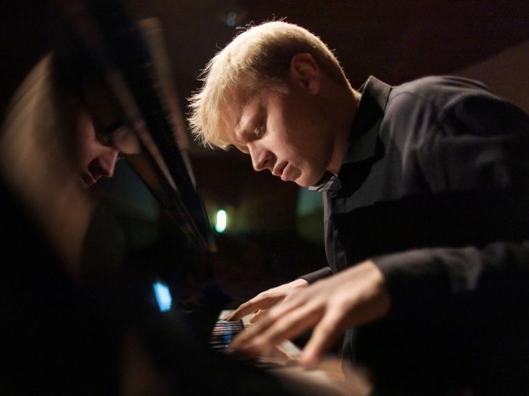 Russian pianist Alexander Malofeev has condemned the invasion of Ukraine. His shows are still being canceled.