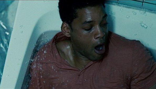 Will Smith preparing for the end in <em>Seven Pounds.</em>