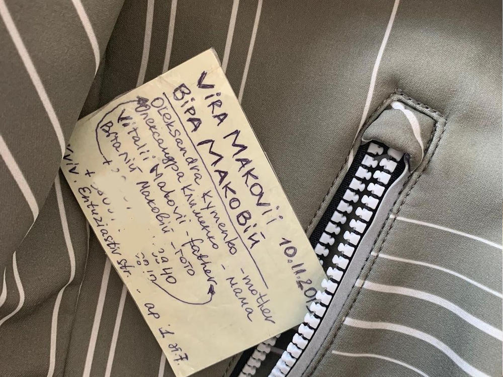 Makoviy also wrote out this card with her and her husband's contact information and planned to pin to Vira's clothing.