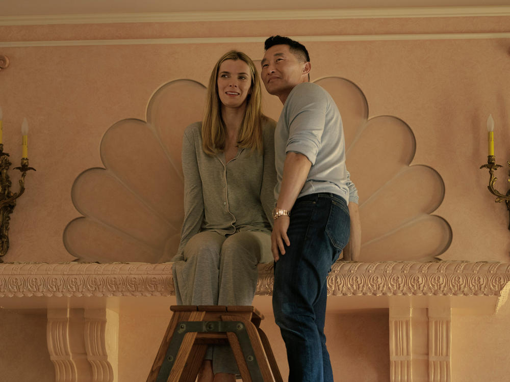 Betty Gilpin and Daniel Dae Kim in <em>Roar</em>.