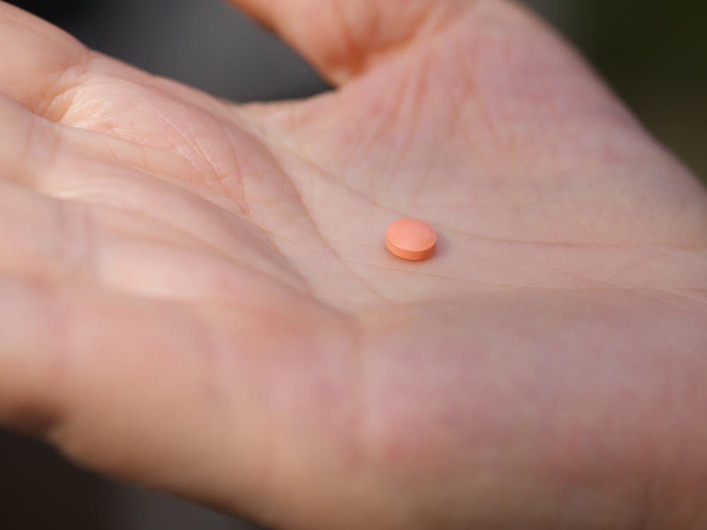 People 60 years and older should not start taking daily aspirin to prevent heart attacks and strokes. Those currently taking it, can consult their doctors about whether to continue.