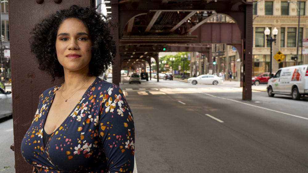 Photographed at Wabash and Jackson streets in downtown Chicago, Jessie Montgomery is the Meade Composer-in-Residence at the Chicago Symphony Orchestra through the 2023-24 season. The CSO plays the world premiere of Montgomery's <em>Hymn for Everyone</em> on April 28.