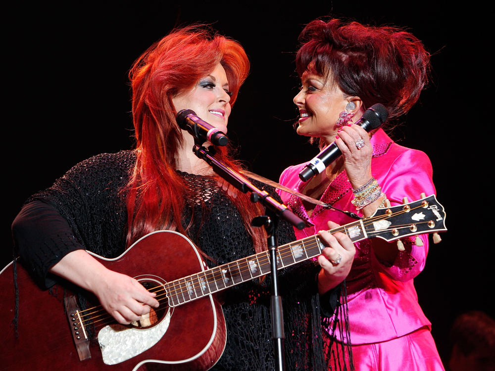 Naomi Judd (right) and Wynonna Judd perform during the 2008 Stagecoach Country Music Festival in Indio, Calif.