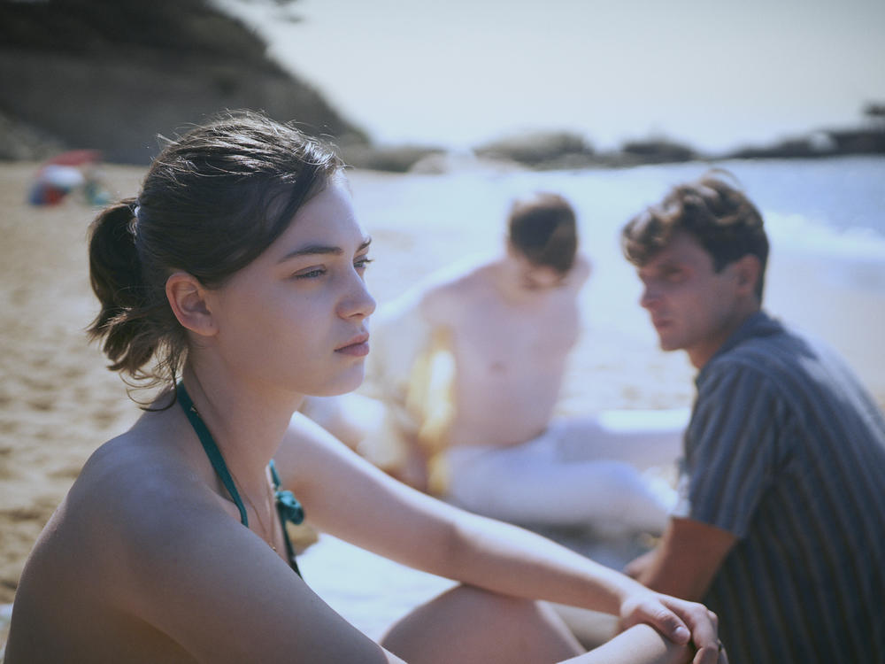 Anamaria Vartolomei stars as a literature student who discovers she's pregnant after a brief fling in <em>Happening.</em>