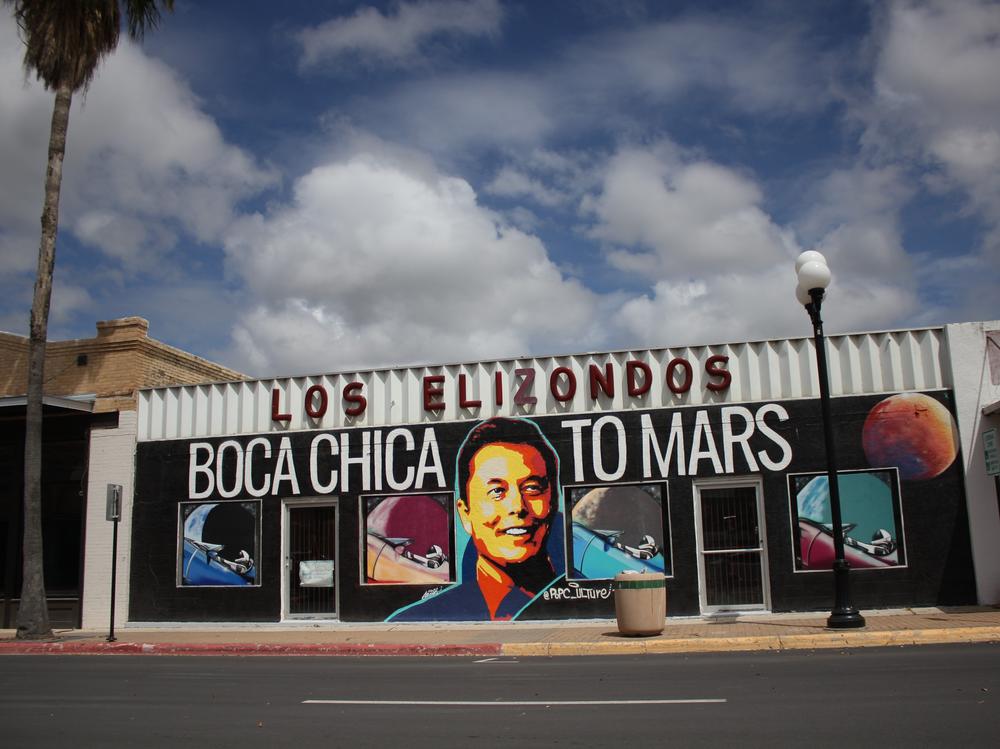 A mural of Elon Musk in downtown Brownsville by Alexander Gonzalez-Hernandez.