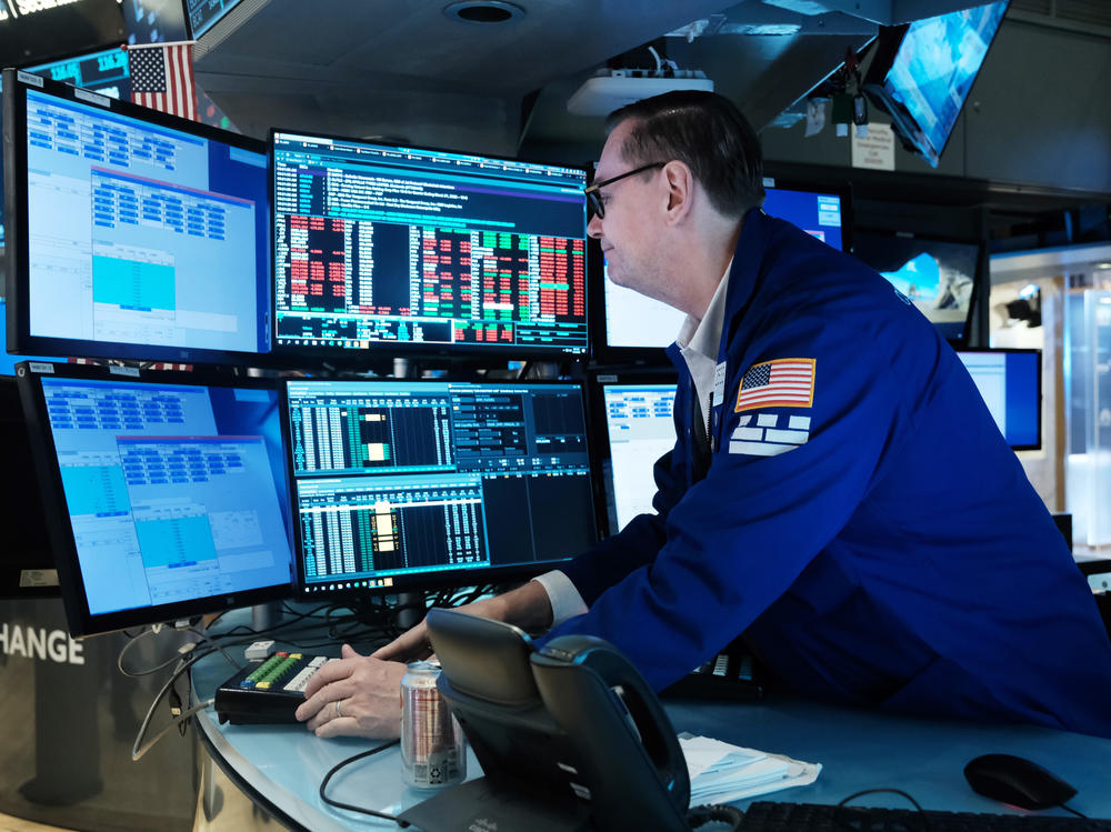 Traders work on the floor of the New York Stock Exchange (NYSE) on May 12, 2022 in New York City. Stocks and other markets have tumbled in recent weeks over economic fears.
