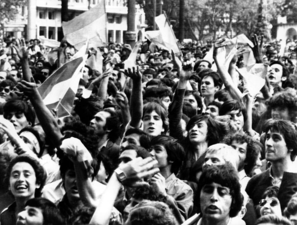 People in Buenos Aires celebrate after reports that Argentina's troops landed on the Falkland Islands (las Malvinas) in April 1982.