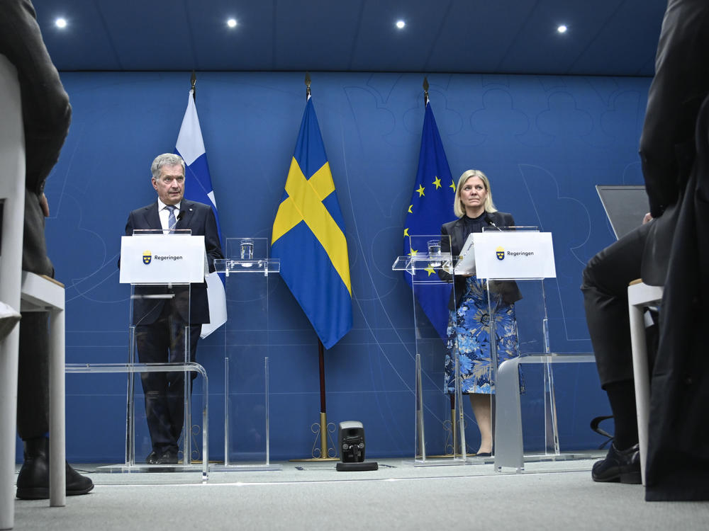 President of Finland Sauli Niinisto, left, and Swedish Prime Minister Magdalena Andersson attend a joint news conference in Stockholm, Tuesday May 17, 2022.