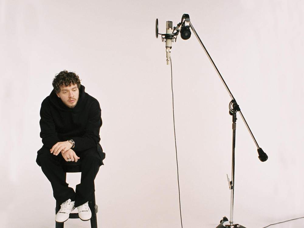 Jack Harlow is a rising star in the hip-hop world, someone that legends praise and peers envy.