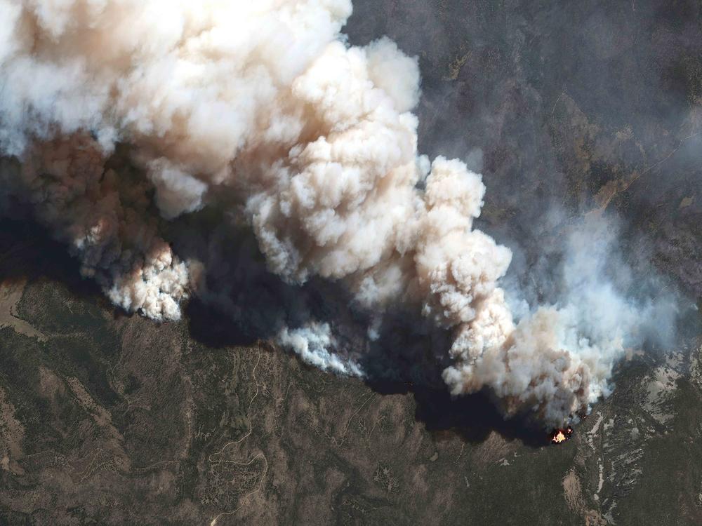 This satellite image shows the active fire lines of the Hermits Peak wildfire, in Las Vegas on May 11, 2022.