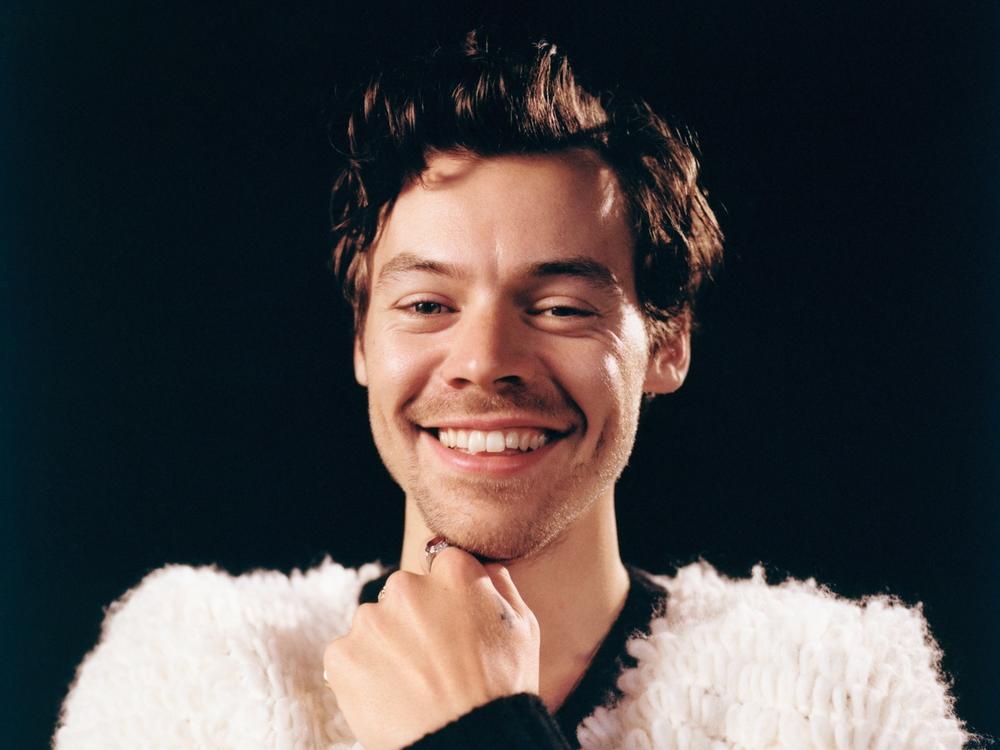 On <em>Harry's House</em>, Harry Styles' moods shuffle from one bassline to the next; the album feels marked by an uncanny collision of influences.