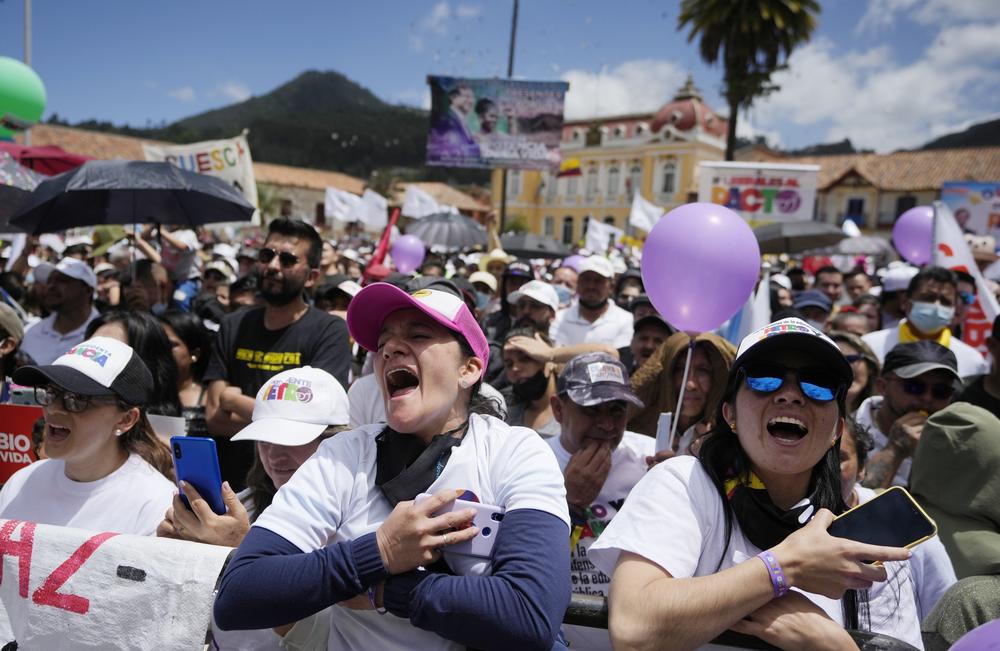 Supporters of presidential candidate Gustavo Petro attend a closing campaign rally in Zipaquirá, Colombia, on May 22, one week before the election.