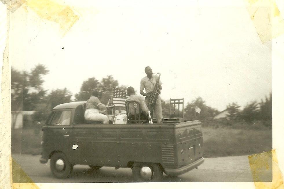 Musicians play on a truck bed at Lake Ivanhoe.