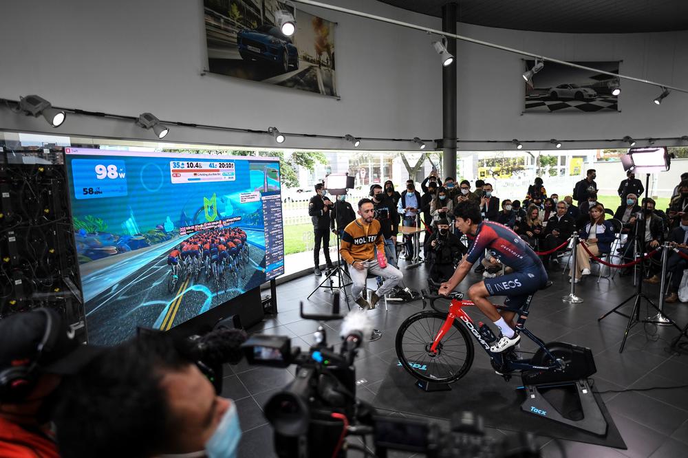 Colombian rider Egan Bernal , the 2019 Tour de France champion, holds a virtual test during a news conference in Bogota on April 2, 2022.