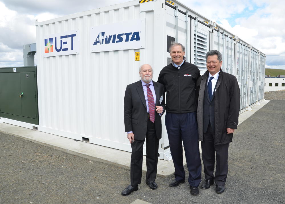 Imre Gyuk (left), director of energy storage research in the Office of Electricity of the Department of Energy, Washington Gov. Jay Inslee and Gary Yang of UniEnergy Technologies stand together in 2015.