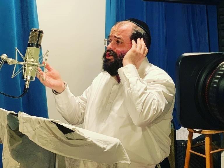 Shimmy Miller during a recording session for <em>Golden Ages: Brooklyn Chassidic Cantorial Revival Today. </em>