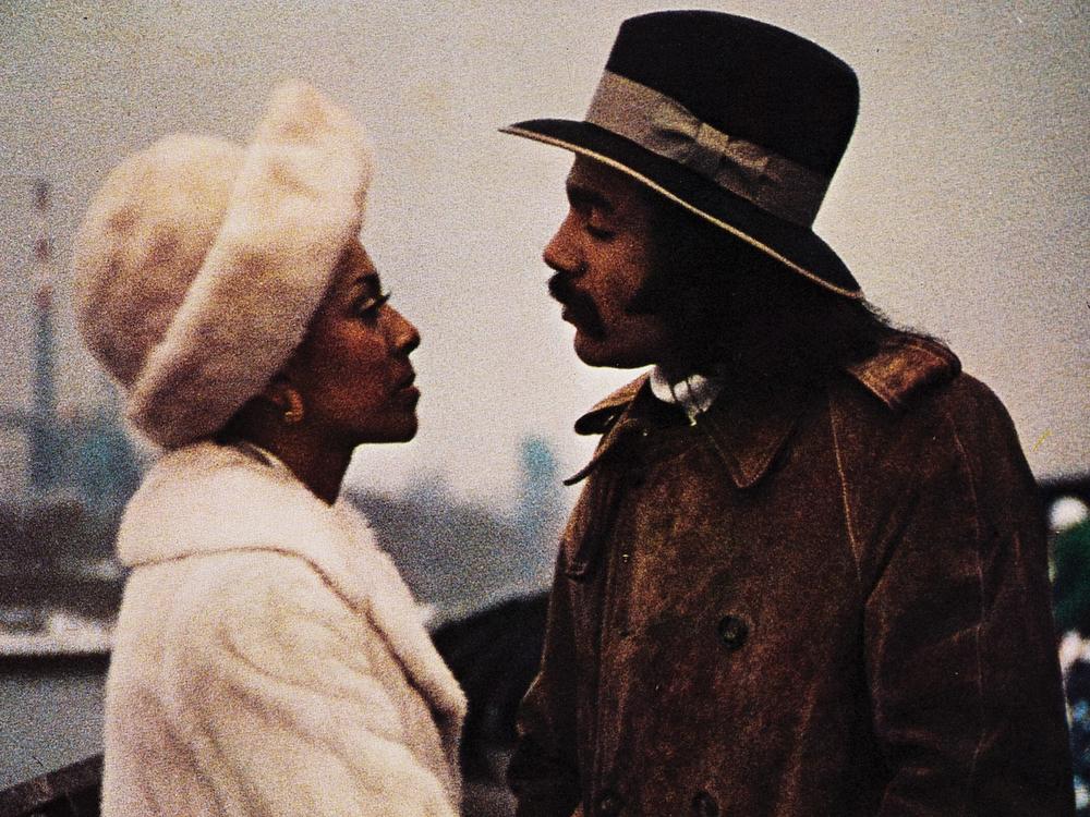 Super Fly, lobbycard, from left: Sheila Frazier, Ron O'Neal, 1972.