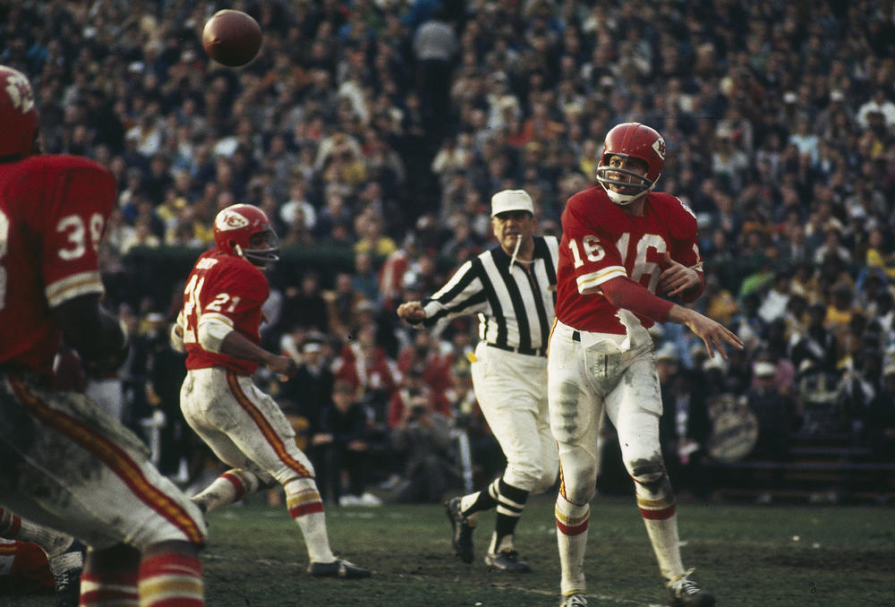 Len Dawson of the Kansas City Chiefs passes to a teammate during Super Bowl IV against the Minnesota Vikings at Tulane Stadium in New Orleans, La. on January 11, 1970.