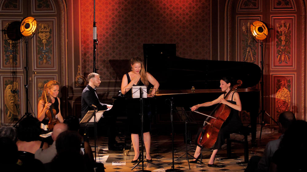 From left to right: Geneviève Laurenceau, David Kadouch, Fiona McGown and Héloïse Luzzati perform at the July 2022 edition of the music festival Un Temps pour Elles.