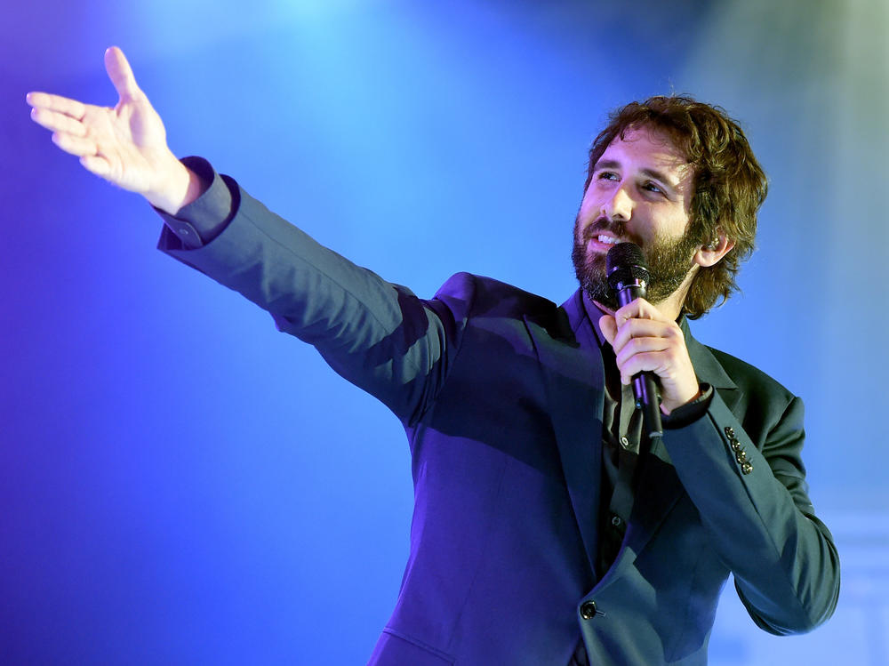 Singer Josh Groban performs in Phoenix, on March 28, 2015.