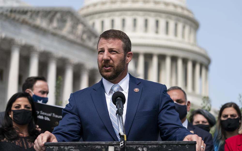 Despite a first-place finish in June, Oklahoma U.S. Rep. Markwayne Mullin failed to get over 50% of the Senate GOP primary vote, forcing a runoff against former state House Speaker T.W. Shannon.