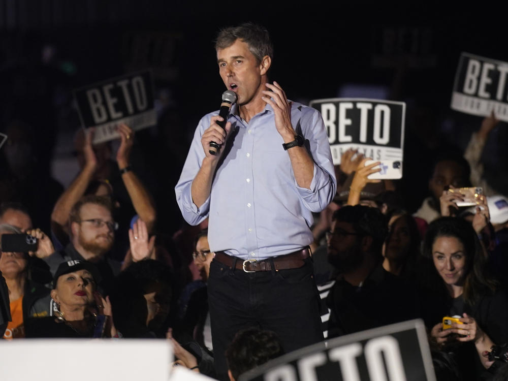 Texas Democrat and gubernatorial candidate Beto O'Rourke speaks during a campaign event in Fort Worth, Texas, Friday, Dec. 3, 2021. O'Rourke said Sunday, Aug. 28, 2022, that he had cleared his campaign schedule after receiving treatment at a San Antonio hospital for an unspecified bacterial infection.