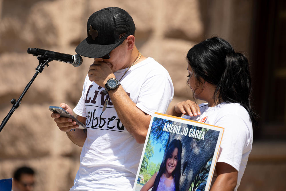 A poem for Amerie Jo Garza, victim of the Uvalde shooting being give by her parents during the rally in Austin to demand age increase for AR-15 sales.