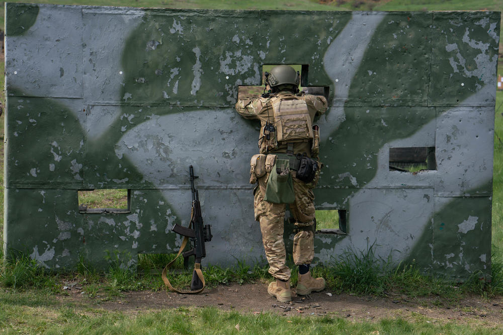 A Ukrainian reconnaissance team trains near Mykolaiv in May.