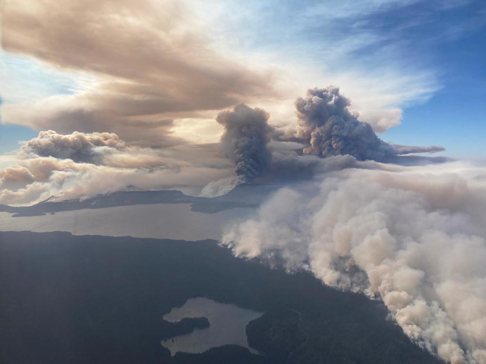 The Cedar Creek fire pictured Friday, the day officials ordered the evacuation of the towns of Oakridge and Westfir.