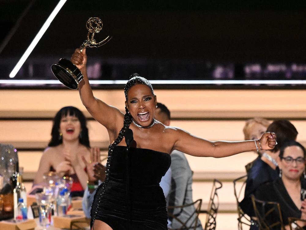 Sheryl Lee Ralph accepts the award for Outstanding Supporting Actress In A Comedy Series for <em>Abbott Elementary</em> onstage during the 74th Emmy Awards.