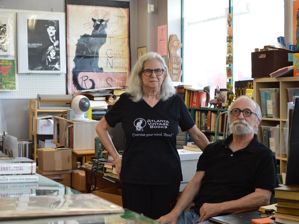 Jan Bolgla and Bob Roarty have owned and operated Atlanta Vintage Books for more than 16 years.