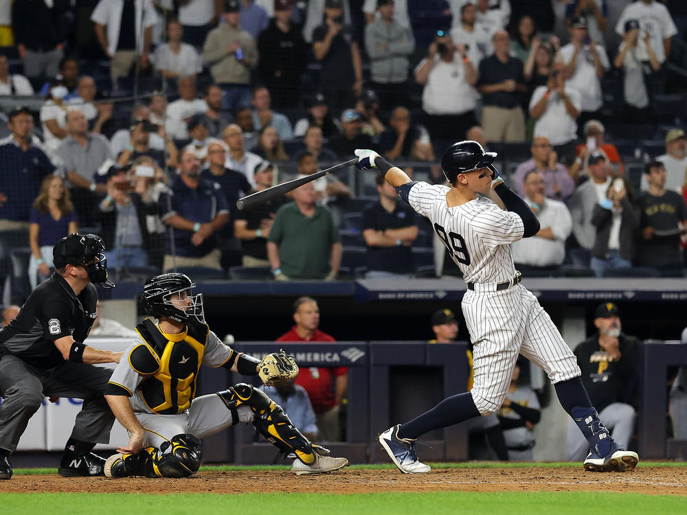 Aaron Judge of the New York Yankees hit his 60th home run of the season earlier this week, putting him one dinger shy of the long-standing American League record.